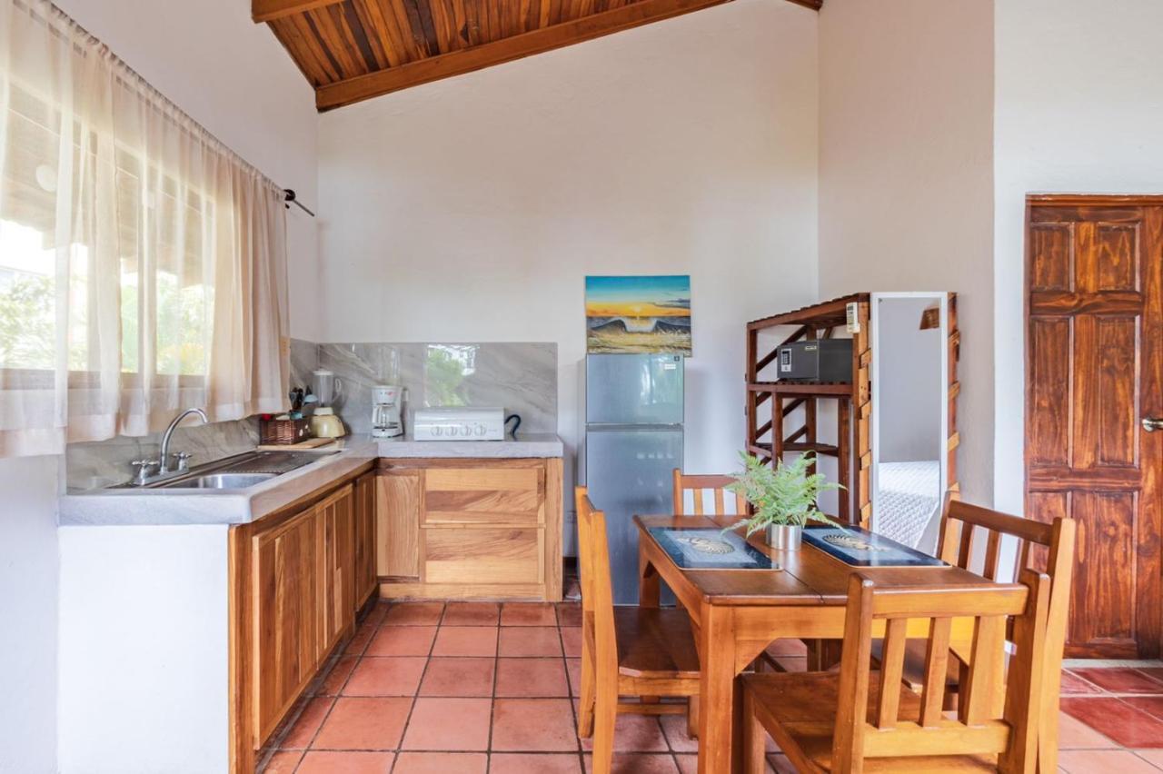Ola Bonita Beachfront Apart Hotel Playa Hermosa  Bagian luar foto