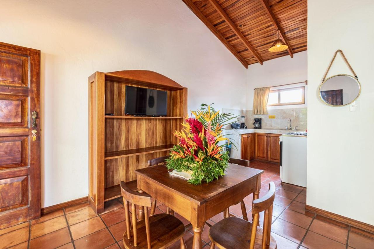 Ola Bonita Beachfront Apart Hotel Playa Hermosa  Bagian luar foto